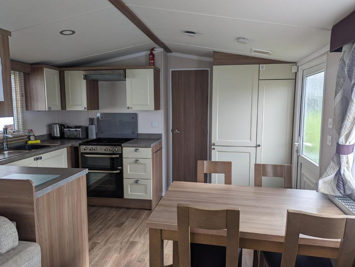 Swift Holidays At Combe Haven Holiday Park Hastings Buitenkant foto