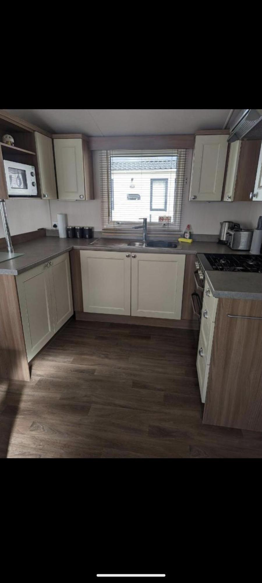 Swift Holidays At Combe Haven Holiday Park Hastings Kamer foto